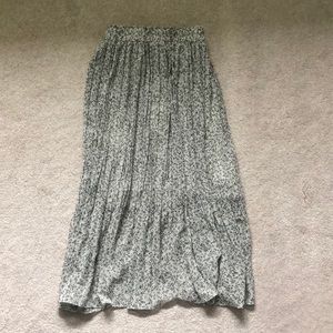 Oak + Fort - Pleated Floral Skirt